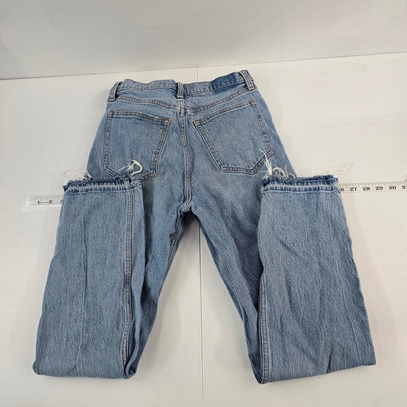 Abercrombie & Fitch 90s Straight Ultra High Rise Light‎ Wash Distressed Jeans - Picture 2 of 9